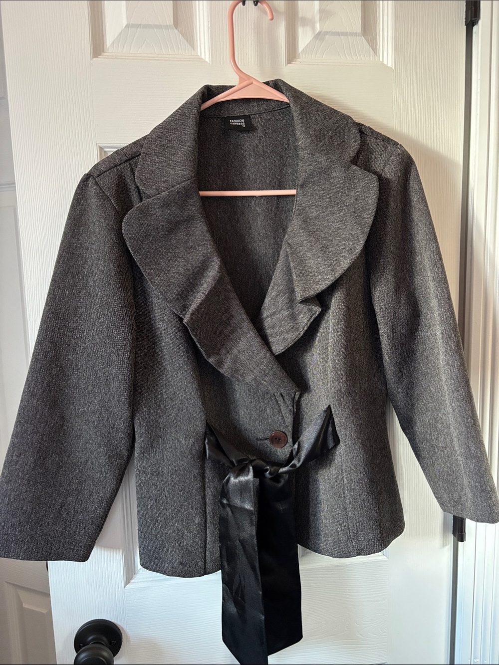 Tahari ASL Gray Single-Button Blazer with Satin Tie